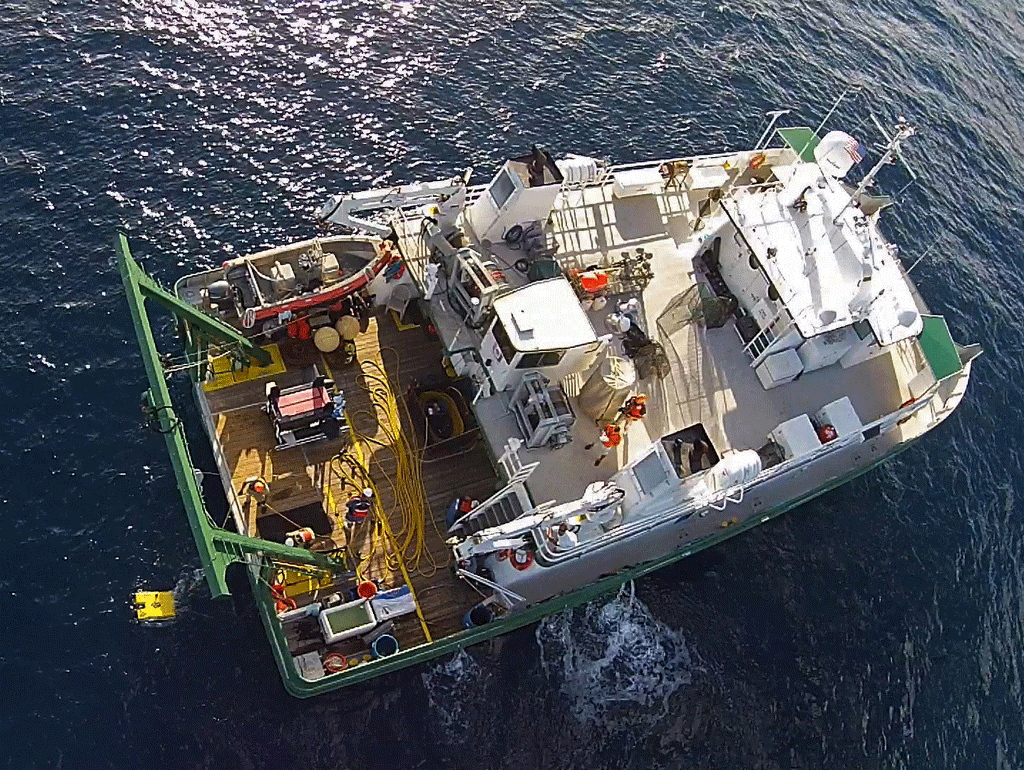 R/V Walton Smith University of Miami R/V Walton Smith